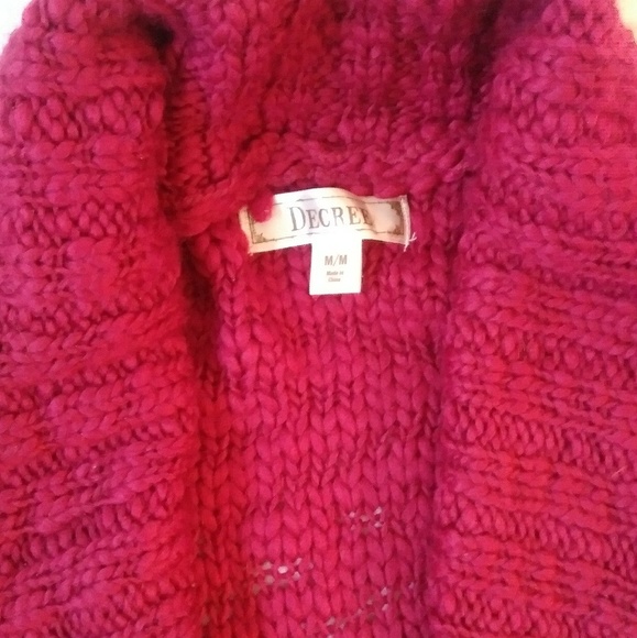 Decree Burgandy Chunk Knit Short Sleeve Cardigan - Picture 3 of 4